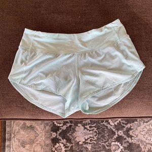 Lululemon speed up short size 4